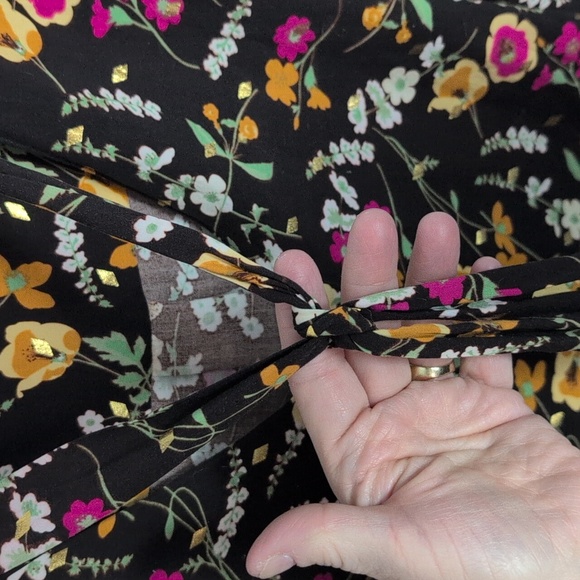 Harve Benard Floral Blouse - Black, Yellow, Pink - Picture 6 of 14